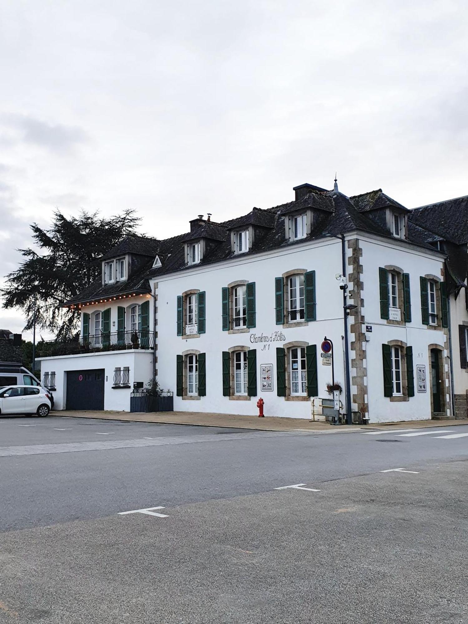 Numéro 1 Châteaulin Camera foto